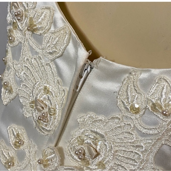 Michelangelo Satin Ivory Wedding Gown Dress With Pearls & Beading Size 6 - Picture 13 of 16